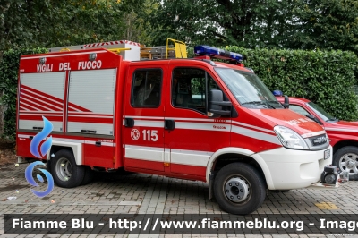 Iveco Daily IV serie restyle
Vigili del Fuoco
Comando Provinciale di Torino
Distaccamento Volontario di Grugliasco
Polisoccorso Allestimento Iveco-Magirus Falcon
VF 26592
Parole chiave: Iveco Daily_IVserie_restyle VF26592