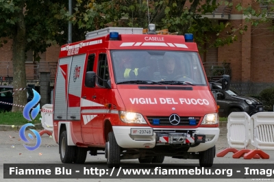 Mercedes-Benz Sprinter 4x4 II serie
Vigili del Fuoco
Comando Provinciale di Torino
Distaccamento Volontario di Caselle Torinese (TO)
VF 23748
Parole chiave: Mercedes-Benz Sprinter_4x4_IIserie VF23748