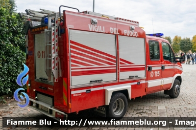 Iveco Daily IV serie restyle
Vigili del Fuoco
Comando Provinciale di Torino
Distaccamento Volontario di Grugliasco
Polisoccorso Allestimento Iveco-Magirus Falcon
VF 26592
Parole chiave: Iveco Daily_IVserie_restyle VF26592