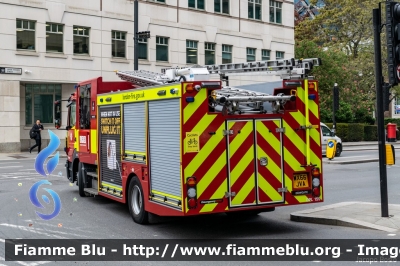 Mercedes-Benz Atego III serie
Great Britain - Gran Bretagna
London Fire Brigade
Dowgate Fire Station
Parole chiave: Mercedes-Benz Atego_IIIserie