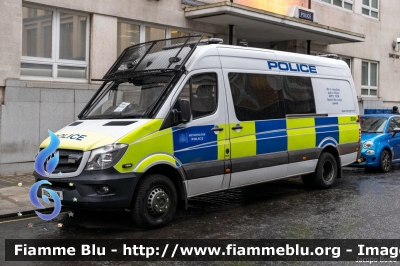 Mercedes-Benz Sprinter III serie restyle
Great Britain - Gran Bretagna
London Metropolitan Police
Parole chiave: Mercedes-Benz Sprinter_IIIserie_restyle