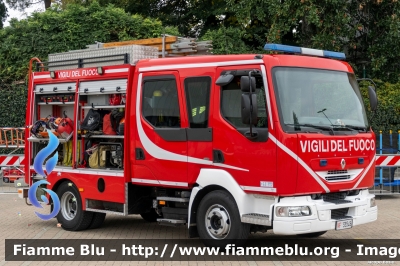 Renault Midlum 210
Vigili del Fuoco
Comando Provinciale di Torino
Distaccamento volontario di Nole (TO)
Autopompa Serbatoio allestimento Camiva
Ricondizionata
VF 33546
Parole chiave: Renault Midlum_210 VF33546