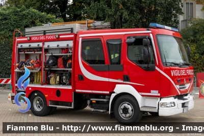 Renault Midlum 210
Vigili del Fuoco
Comando Provinciale di Torino
Distaccamento volontario di Nole (TO)
Autopompa Serbatoio allestimento Camiva
Ricondizionata
VF 33546
Parole chiave: Renault Midlum_210 VF33546