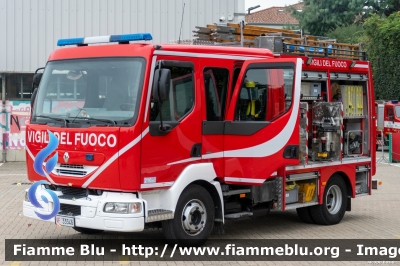 Renault Midlum 210
Vigili del Fuoco
Comando Provinciale di Torino
Distaccamento volontario di Nole (TO)
Autopompa Serbatoio allestimento Camiva
Ricondizionata
VF 33546
Parole chiave: Renault Midlum_210 VF33546