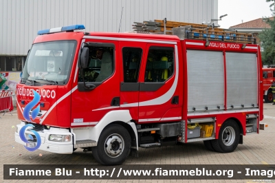 Renault Midlum 210
Vigili del Fuoco
Comando Provinciale di Torino
Distaccamento volontario di Nole (TO)
Autopompa Serbatoio allestimento Camiva
Ricondizionata
VF 33546
Parole chiave: Renault Midlum_210 VF33546