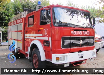 Iveco OM 160
Vigili del Fuoco
Comando Provinciale di Torino
Distaccamento di Luserna San Giovanni (TO)
AutoPompaSerbatoio allestimento Baribbi
VF12363
Parole chiave: Iveco OM 160 VF12363