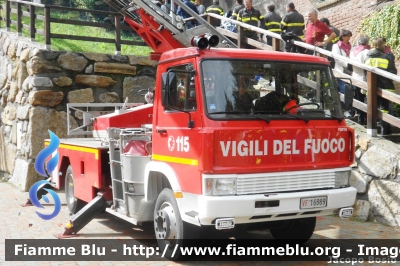 Iveco Zeta 109-14
Vigili del Fuoco
Comando Provinciale di Torino
Autoscala allestimento Iveco-Magirus ricondizionata Fortini
VF 16889
Parole chiave: Iveco Zeta_109-14 VF16889