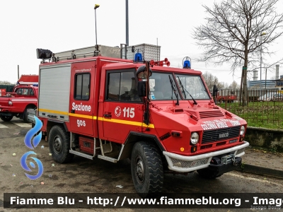 Iveco VM90
Vigili del Fuoco
Comando Provinciale di Torino
Colonna Mobile Torino
Sezione GOS
Polisoccorso allestimento Baribbi
Ricondizionato
VF17986

Emergenza alluvione Piemonte 2016
Parole chiave: Iveco VM90 VF17986 Vigili_del_Fuoco