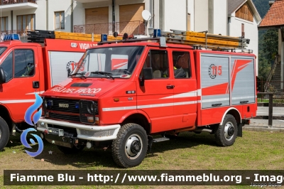 Iveco Daily I serie
Vigili del Fuoco
Comando Provinciale di Torino
Distaccamento Volontario di Lanzo
Polisoccorso Allestimento Kofler Fahrzeugbau
VF 18022
Parole chiave: Iveco Daily_Iserie VF18022