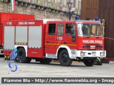 Iveco EuroFire 150E27 I serie
Vigili del Fuoco
Comando Provinciale di Torino
AutoPompaSerbatoio allestimento Iveco-Magirus ricondizionata Fortini
VF 18578
Parole chiave: Iveco EuroFire_150E27_Iserie VF18578 Raduno_ANVVF_Torino