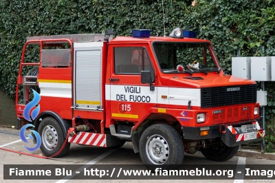 Bremach GR35 4x4
Vigili del Fuoco
Comando Provinciale di Torino
Distaccamento Volontario di Nole
Modulo Boschivo allestimento BAI
VF 19931
Parole chiave: Bremach GR35_4x4 VF19931