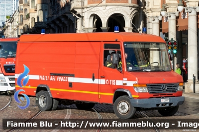 Mercedes-Benz Vario 612D
Vigili del Fuoco
Comando Provinciale di Torino
VF 20695
Parole chiave: Mercedes-Benz Vario_612D VF20695