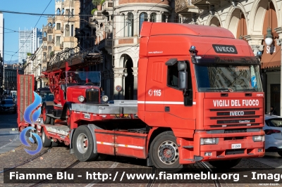 Iveco EuroStar 440E42
Vigili del Fuoco
Comando Provinciale di Torino
VF 21495
Parole chiave: Iveco EuroStar_440E42 VF21495