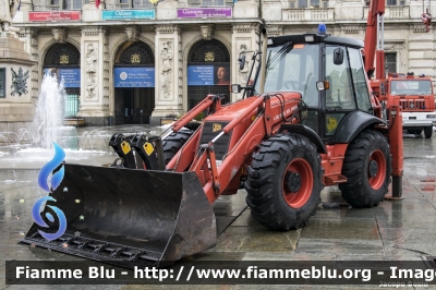 JCB 4CX
Vigili del Fuoco
Comando Provinciale di Torino
VF21664
Santa Barbara 2017 Torino
Parole chiave: Santa_Barbara_2017 JCB 4CX VF21664