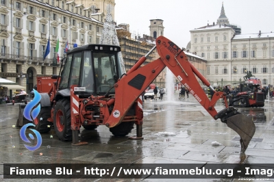 JCB 4CX
Vigili del Fuoco
Comando Provinciale di Torino
VF21664
Santa Barbara 2017 Torino
Parole chiave: Santa_Barbara_2017 JCB 4CX VF21664