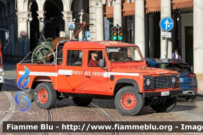 Land Rover Defender 130
Vigili del Fuoco
Comando Provinciale di Torino
Distaccamento Volontario di Vinovo
VF 18626
Parole chiave: Land-Rover Defender_130 VF18626