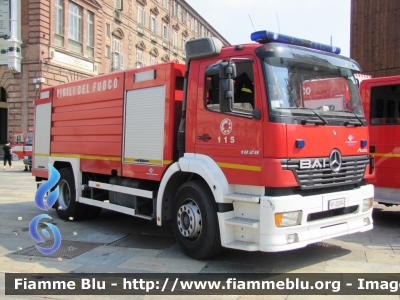 Mercedes-Benz Atego 1828 I serie
Vigili del Fuoco
Comando Provinciale di Torino
AutoBottePompa allestimento Bai
VF 22054
Parole chiave: Mercedes-Benz Atego_1828_Iserie VF22054 Raduno_ANVVF_2011