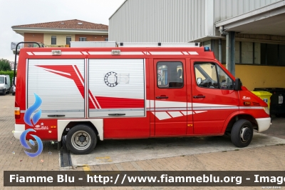 Mercedes-Benz Sprinter II serie
Vigili del Fuoco
Comando Provinciale di Torino
Distaccamento Volontario di Mathi
Polisoccorso allestimento BAI
VF 22739
Parole chiave: Mercedes-Benz Sprinter_IIserie VF22739