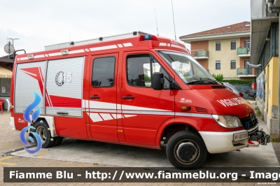 Mercedes-Benz Sprinter II serie
Vigili del Fuoco
Comando Provinciale di Torino
Distaccamento Volontario di Mathi
Polisoccorso allestimento BAI
VF 22739
Parole chiave: Mercedes-Benz Sprinter_IIserie VF22739