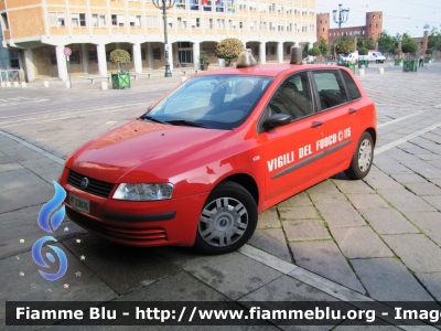 Fiat Stilo II serie
Vigili del Fuoco
VF23076
Parole chiave: Fiat Stilo_IIserie VF23076 Raduno_ANVVF_2011