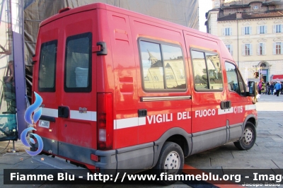 Iveco Daily III serie
Vigili del Fuoco
Comando Provinciale di Torino
VF 23380
Parole chiave: Iveco Daily_IIIserie VF23380 Santa_Barbara_VVF_2012