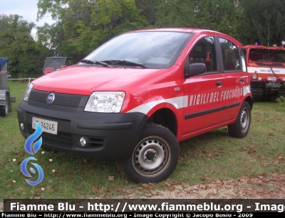 Fiat Nuova Panda 4x4
Vigili del Fuoco
Comando Provinciale di Torino
VF 24246
Parole chiave: Fiat Nuova_Panda_4x4 VF24246 Vigili_del_Fuoco Torino 