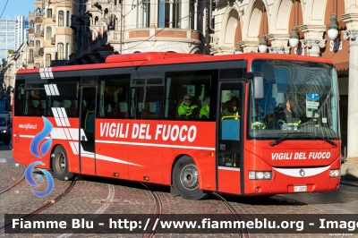 Irisbus Iveco Crossway
Vigili del Fuoco
Comando Provinciale di Torino
VF 26375
Parole chiave: Irisbus Iveco Crossway VF26375