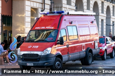 Iveco Daily V serie
Iveco Daily V serie
Vigili del Fuoco
Comando Provinciale di Torino
AutoFurgone/Unità di Crisi Locale allestimento Iveco-Magirus
VF 27005
Parole chiave: Iveco Daily_Vserie VF27005