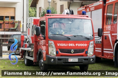 Renault Maxity
Vigili del Fuoco
Comando Provinciale di Torino
Distaccamento Volontario di Rivoli
Piattaforma Multitel Pagliero
VF 29533
Parole chiave: Renault Maxity VF29533