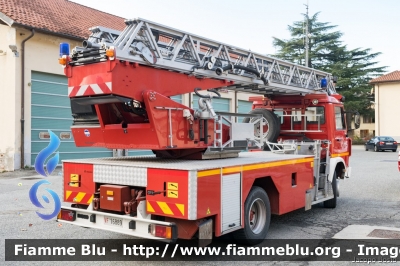  Iveco Zeta 109-14
Vigili del Fuoco
Comando Provinciale di Torino
Autoscala allestimento Iveco-Magirus ricondizionata Magirus
VF 16889
Parole chiave: Iveco Zeta_109-14 VF16889 Santa_Barbara_2019