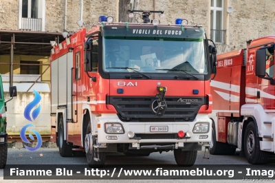 Mercedes-Benz Actros 1832 II serie
Vigili del Fuoco
Comando Provinciale di Torino
Distaccamento Permanente di Susa
AutoPompaSerbatoio bimodale (strada-rotaia) allestimento Bai
VF 24123
Parole chiave: Mercedes-Benz Actros_1832_II_serie VF24123 Santa_Barbara_2019