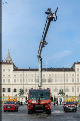 Oshkosh Bai Striker E
Vigili del Fuoco
Comando Provinciale di Torino
Distaccamento Aeroportuale di Caselle
AutoIdroSchiuma Polvere allestimento Oshkosh Bai
VF 25475
Parole chiave: Oshkosh Bai Striker_E VF25475