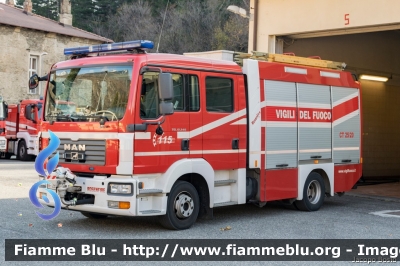 Man TGL 12.240 II serie
Vigili del Fuoco
Comando Provinciale di Torino
Distaccamento Permanente di Susa
AutoPompaSerbatoio allestimento Rosenfire
VF 26591
Parole chiave: Man TGL_12.240_IIserie VF26591 santa_barbara_2019