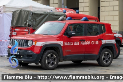 Jeep Renegade
Vigili del Fuoco
Comando Provinciale di Torino
VF 28827
Parole chiave: Jeep Renegade VF28827