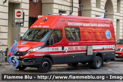 Iveco Daily VI serie restyle
Vigili del Fuoco
Comando Provinciale di Torino
Nucleo Soccorso Subacqueo Acquatico
Allestimento Divitec
VF 32460
Parole chiave: Iveco Daily_VIserie_restyle VF32460