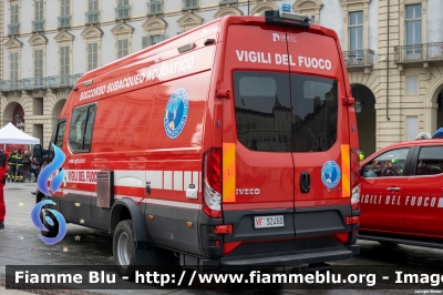 Iveco Daily VI serie restyle
Vigili del Fuoco
Comando Provinciale di Torino
Nucleo Soccorso Subacqueo Acquatico
Allestimento Divitec
VF 32460
Parole chiave: Iveco Daily_VIserie_restyle VF32460