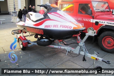 Acquascooter
Vigili del Fuoco
Comando Provinciale di Torino
Acquascooter
VF MDA40
Parole chiave: VFMDA40 Santa_Barbara_VVF_2012