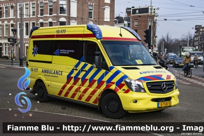 Mercedes Sprinter III serie restyle
Nederland - Paesi Bassi
Amsterdam Ambulance
13-177
Parole chiave: Mercedes Sprinter_III_serie_restyle