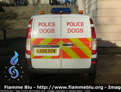 Mercedes-Benz Vito II serie
Great Britain - Gran Bretagna
London Police
"dog section" unità ricerca esplosivi
Parole chiave: Mercedes-Benz Vito_IIserie London_Police Gran_Bretagna