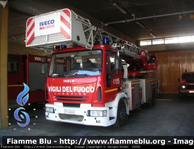 Iveco EuroFire 150E28 II serie
Vigili del Fuoco
Comando Provinciale di Torino
AutoScala da 30 metri allestimento Iveco-Magirus
VF 22936
Parole chiave: Iveco EuroFire_150E28_IIserie VF22936