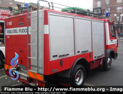 Iveco Zeta 65-12
Vigili del Fuoco
Comando Provinciale di Torino
Distaccamento di Vinovo (TO)
Polisoccorso allestimento Baribbi
VF 17191
Parole chiave: Iveco Zeta_65-12 VF17191