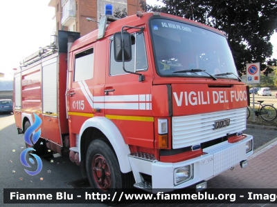 Iveco 190-35
Vigili del Fuoco
Comando Provinciale di Torino
Distaccamento di Riva presso Chieri (TO)
AutoPompaSerbatoio allestimento Baribbi
VF 12494
Parole chiave: Iveco 190-35 VF12494