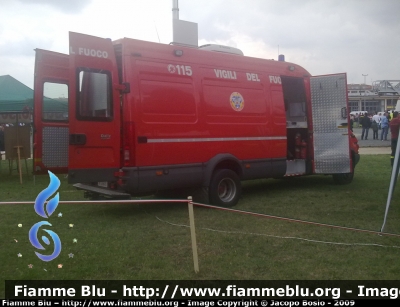 Iveco Daily III serie
Vigili del Fuoco
Comando di Torino
Nucleo NBCR
VF24675
Parole chiave: Iveco Daily_III_serie NBCR Vigili_del_Fuoco Torino VF24675