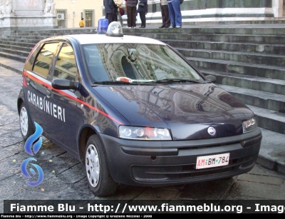 Fiat Punto II serie
Carabinieri
Polizia Militare presso l'Aeronautica Militare
Scuola di Guerra Aerea di Firenze
AM BM 784
Parole chiave: Fiat Punto_IIserie AMBM784 Festa_delle_Forze_Armate_2008