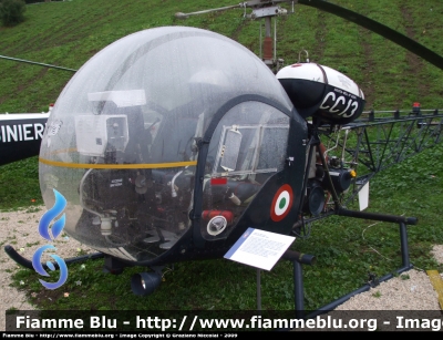 Agusta-Bell AB-47 G3B1
Carabinieri
CC 13
velivolo storico conservato presso il Centro Elicotteri di Pratica di Mare (RM)
Particolare della Cabina e del Motore
Parole chiave: Agusta-Bell AB-47_G3B1 CC13 Festa_delle_Forze_Armate_2009