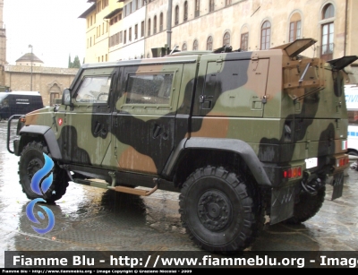 Iveco VTLM Lince
Esercito Italiano
Mezzo da Esplorazione e Pattugliamento
EI CM 810
Parole chiave: Iveco VTLM Lince Esercito_EICM810_Festa delle Forze Armate Firenze