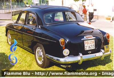 Alfa Romeo 1900 Super
Polizia di Stato
Squadra Mobile
Polizia 21633
Veicolo restaurato e qui esposto durante la inaugurazione del Museo del Modellismo Storico "Leonello Cinelli"
Parole chiave: Alfa-Romeo 1900 Super Squadra Mobile POLIZIA21633