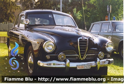 Alfa Romeo 1900 Super
Polizia di Stato
Squadra Mobile
Polizia 21633
Veicolo restaurato e qui esposto durante la inaugurazione del Museo del Modellismo Storico "Leonello Cinelli"
Parole chiave: Alfa-Romeo 1900 Super Squadra Mobile POLIZIA21633