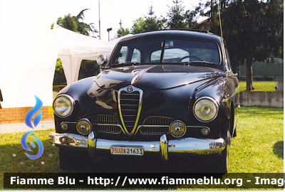 Alfa Romeo 1900 Super
Polizia di Stato
Squadra Mobile
Polizia 21633
Veicolo restaurato e qui esposto durante la inaugurazione del Museo del Modellismo Storico "Leonello Cinelli"
Parole chiave: Alfa-Romeo 1900 Super Squadra Mobile POLIZIA21633