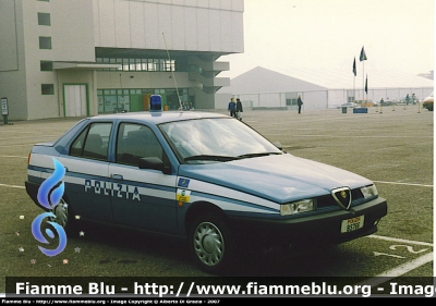 Alfa Romeo 155 II serie
Polizia di Stato
Polizia Stradale in servizio sulla A22 Modena-Brennero
POLIZIA B5766
Parole chiave: Alfa-Romeo 155_IIserie PoliziaB5766